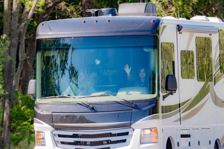 010322-owh-new-rvthereyet-p6