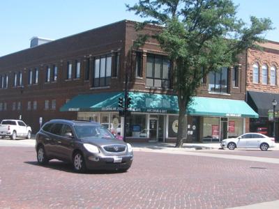 Kearney's ABC Drug sold to Hy-Vee