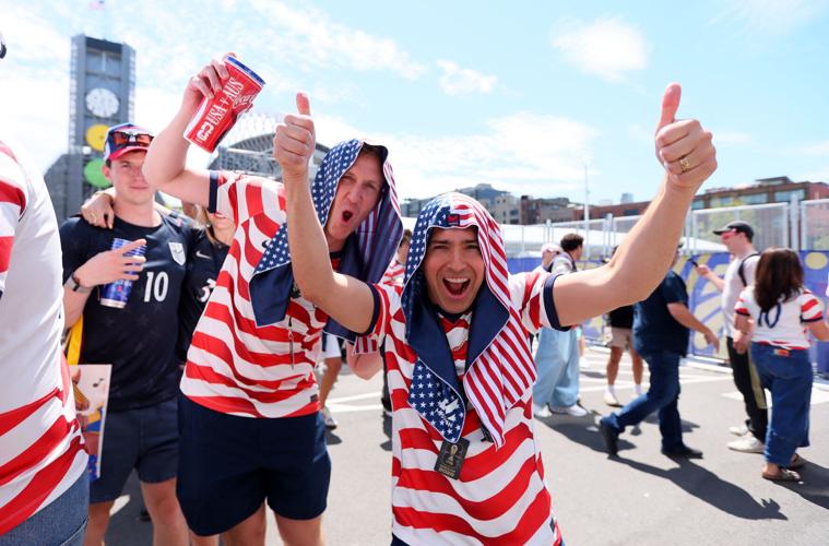 SOCCER-WORLDCUP-USA-AUS/FANS-SEATTLE