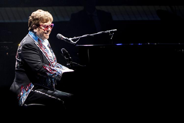 Elton John concert, 3.27