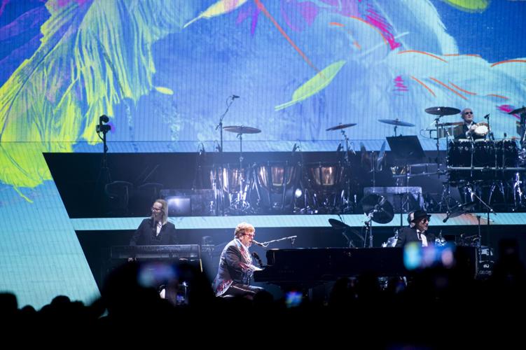 Elton John concert, 3.27