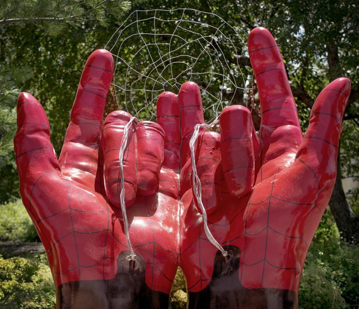 Spiderman's Hands, 7.16