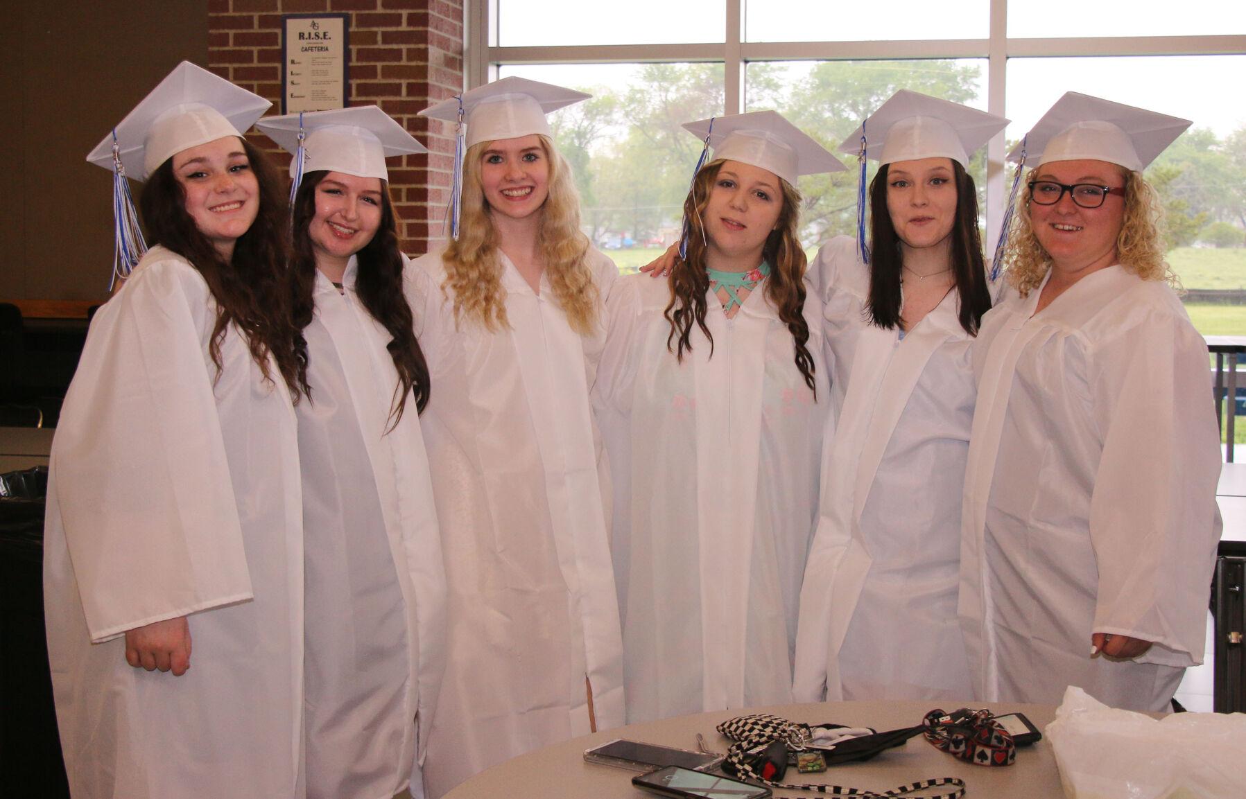 AshlandGreenwood Class of 2021 Graduation Photo No. 2