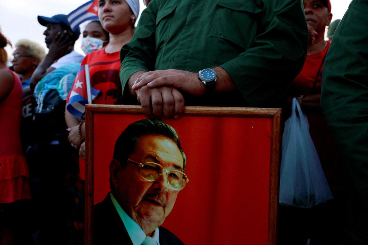 FILE PHOTO: Cuba's government calls for protest over U.S. pressure, indictment of Raul Castro, in Havana