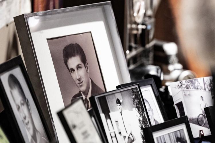 Military funeral , 6.5