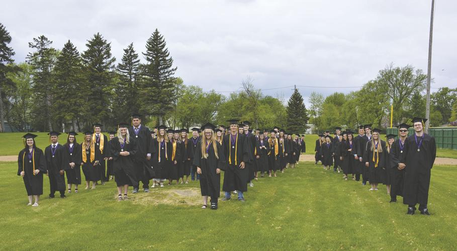 Wahpeton seniors hold graduation in the park Local News Stories
