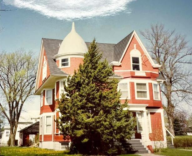 Campbell couple renovating Wahpeton’s Queen Anne house Local News