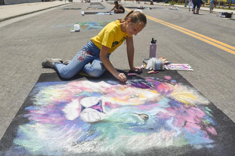 Wahpeton woman wins Fan Favorite award at Borderline Chalkfest Local