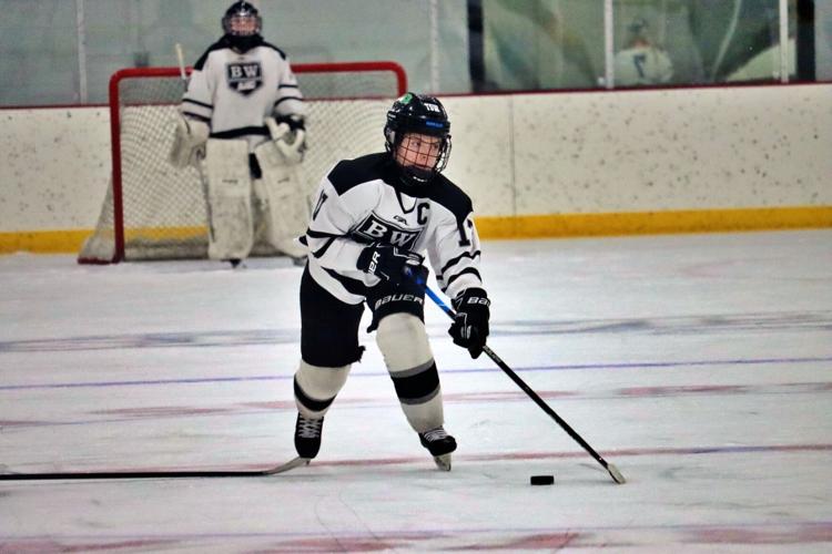 Hoerer signs to play hockey at Bethel University Local Sports News