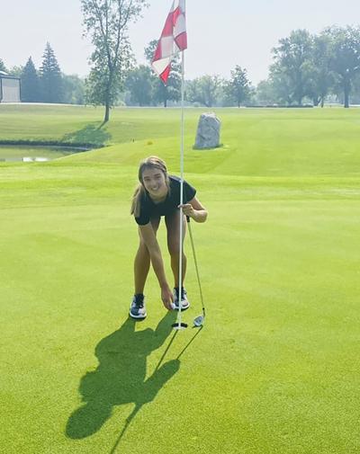 Halle Miller sinks hole-in-one at Bois De Sioux