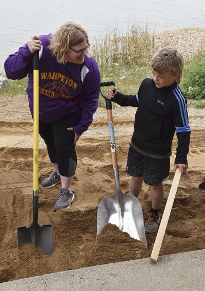 Volunteers bolster Mooreton Pond shelter