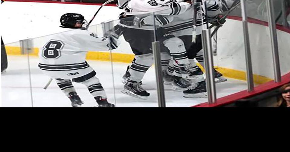 BW Blades Varsity players recap hockey season Local Sports News