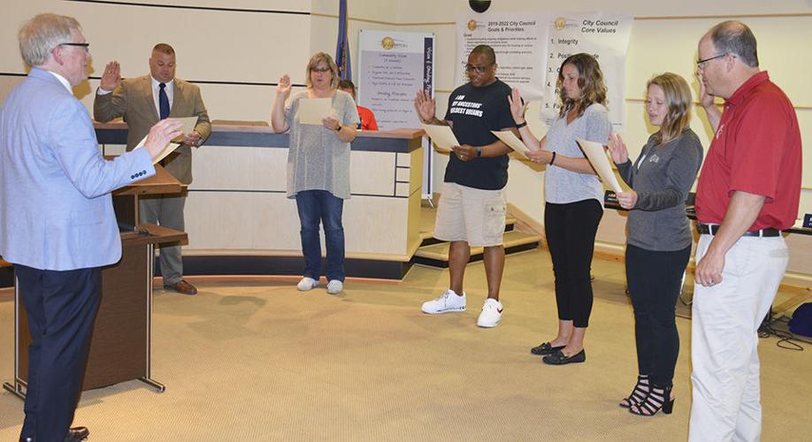 Wateland, Lambrecht reelected as council pres., veep Local News