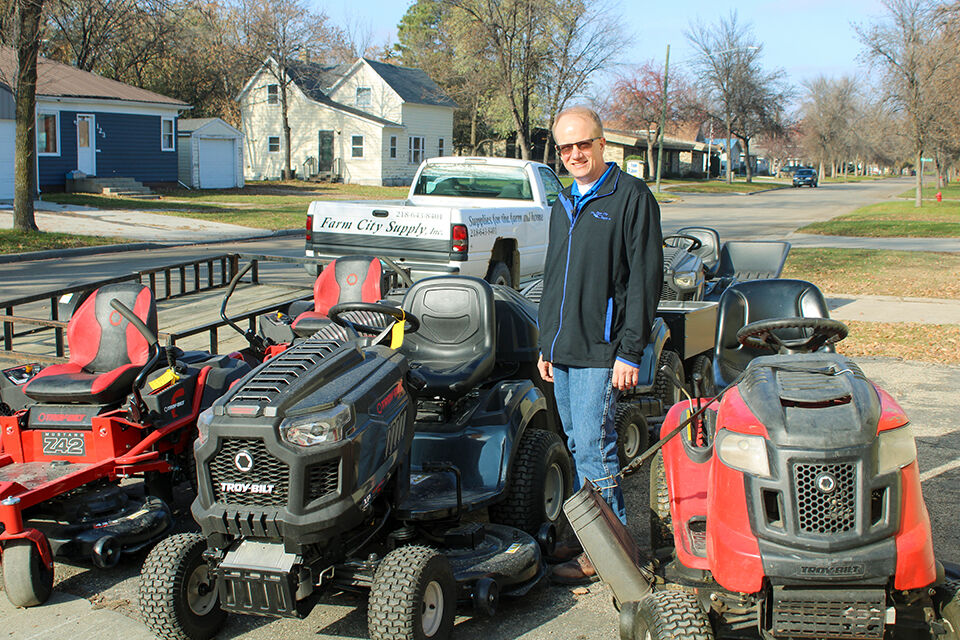 Store lawn mower online for winter