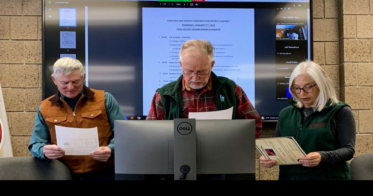 Cass Soil and Water Conservation District elected officials take oath