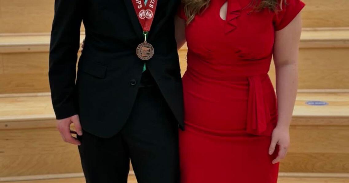 Cox takes sixth at State Speech Meet; Kendrick finishes 10th - Vimarsana News