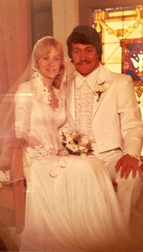 Scott and Jackie Bruns celebrate their 40th anniversary