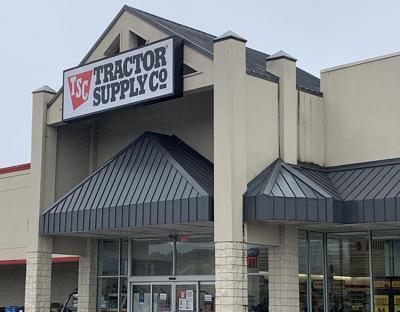 Tractor Supply Co. to pay team members to get vaccine | Business