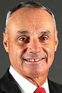 Manfred supports Braves' name, chop