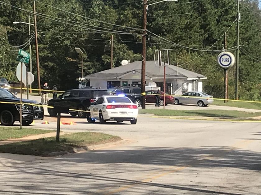 Man Dies After Being Shot By Officer Waltontribune Com