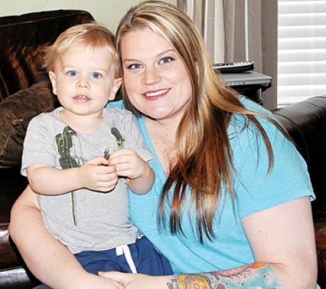 'Hell's Kitchen' winner Nona Sivley with her son, Jackson ...