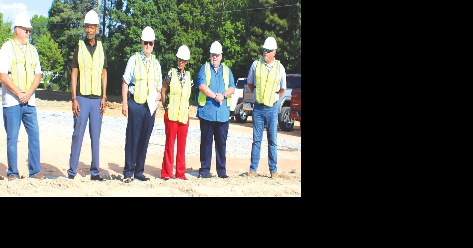 Groundbreaking marks official start of construction for Norlina's Tractor Supply