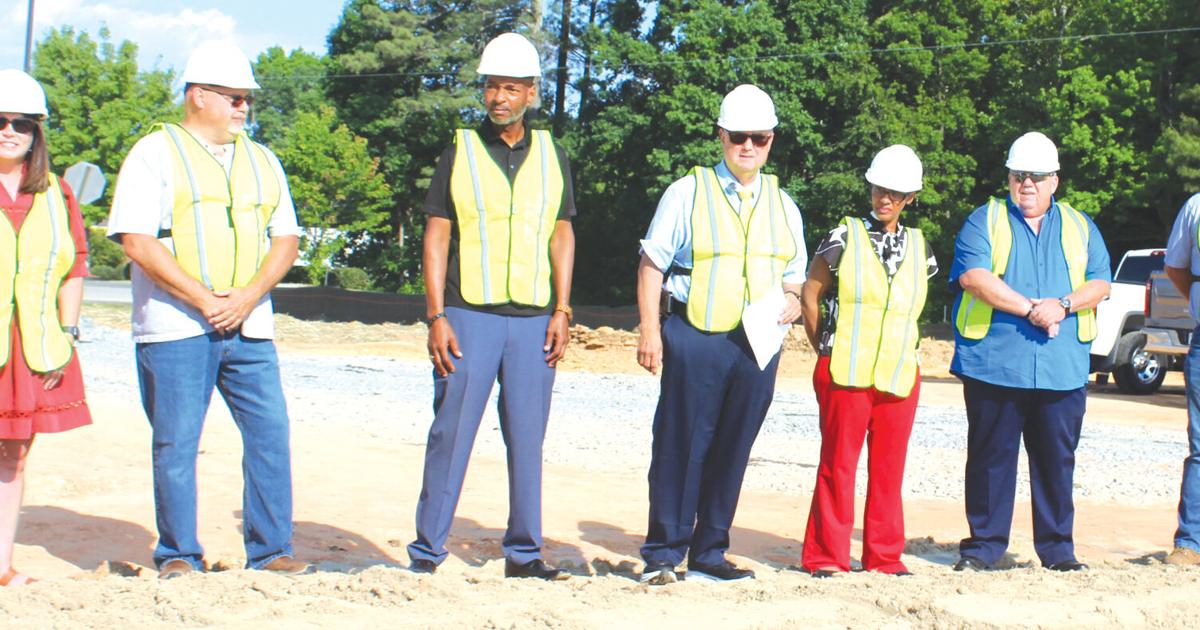 Groundbreaking marks official start of construction for Norlina's Tractor Supply