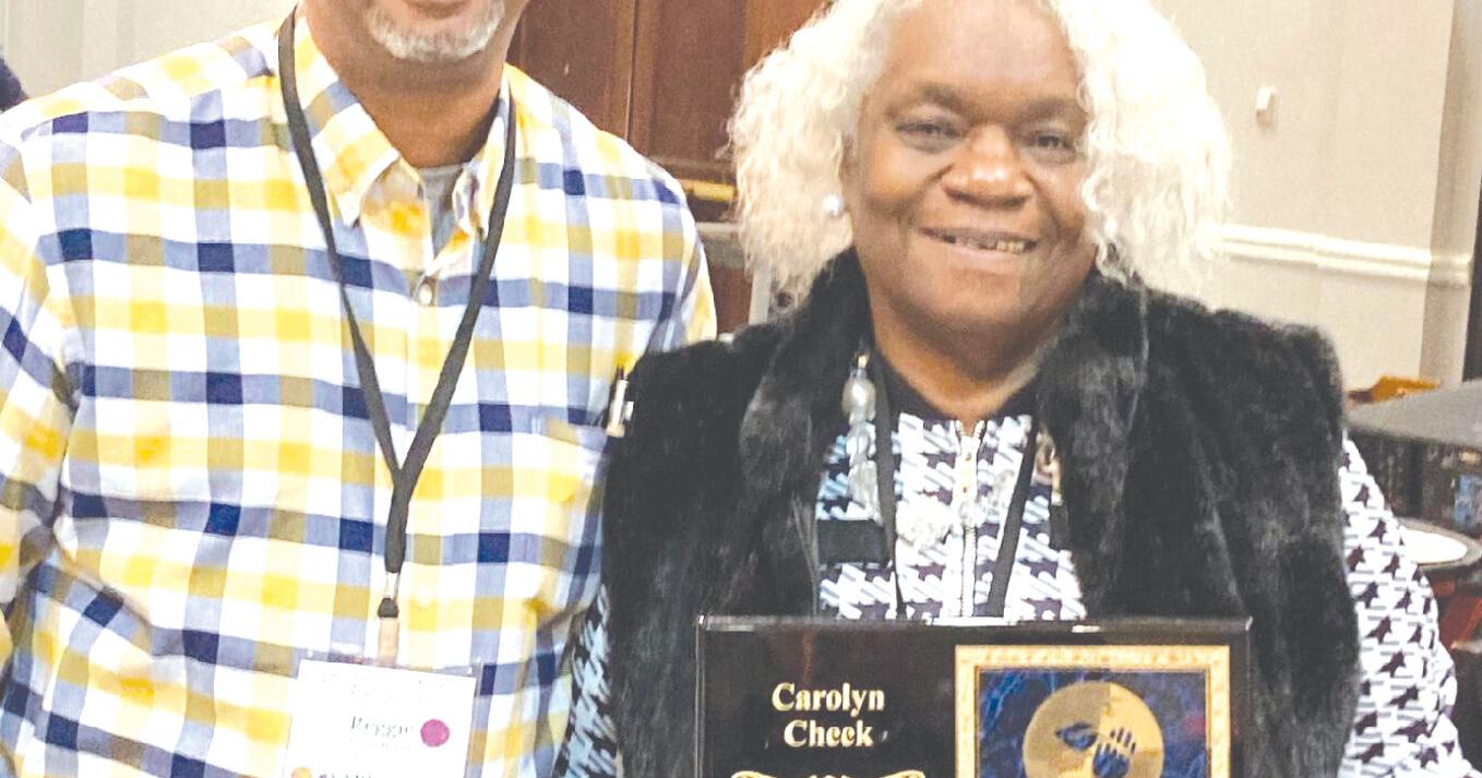 Cheek receives Small Farmer of the Year award - Vimarsana News