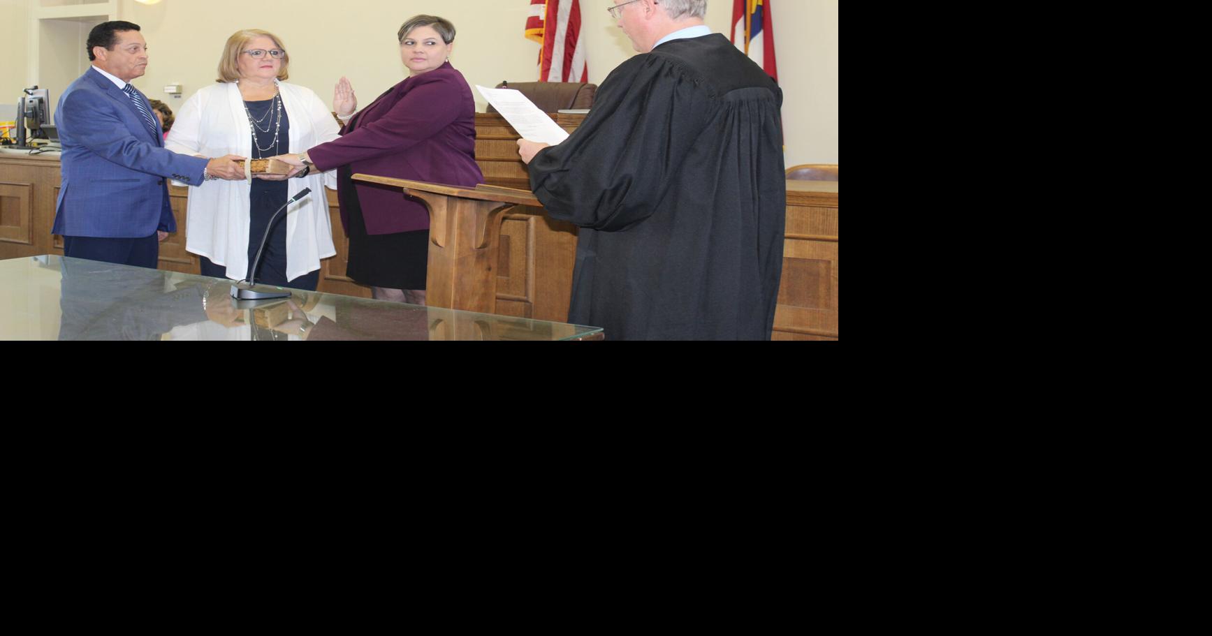 Clerk of Superior Court takes oath of office News warrenrecord com
