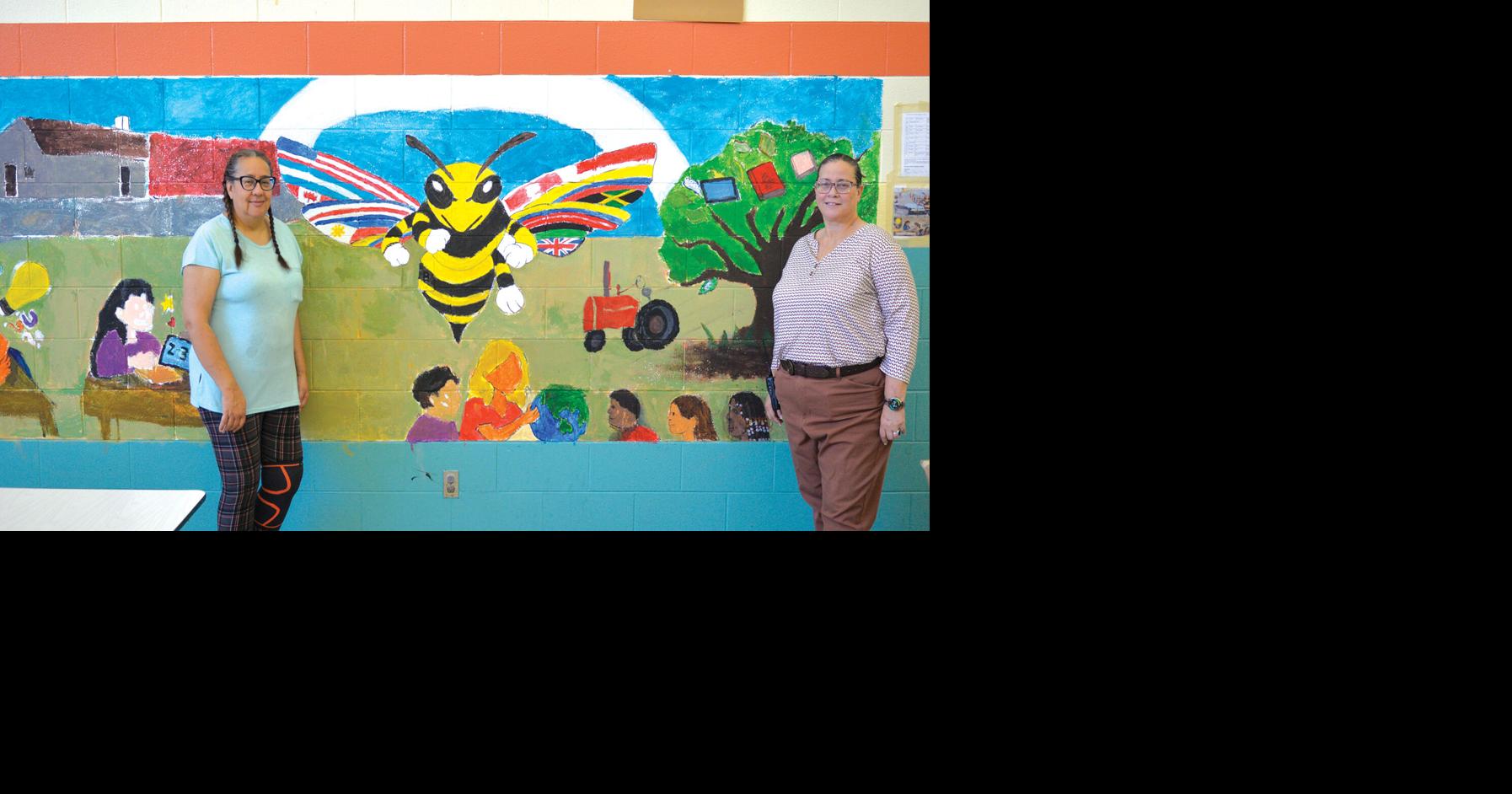 Local artist Karen Lynch-Harley, area students complete Aurelian Springs mural