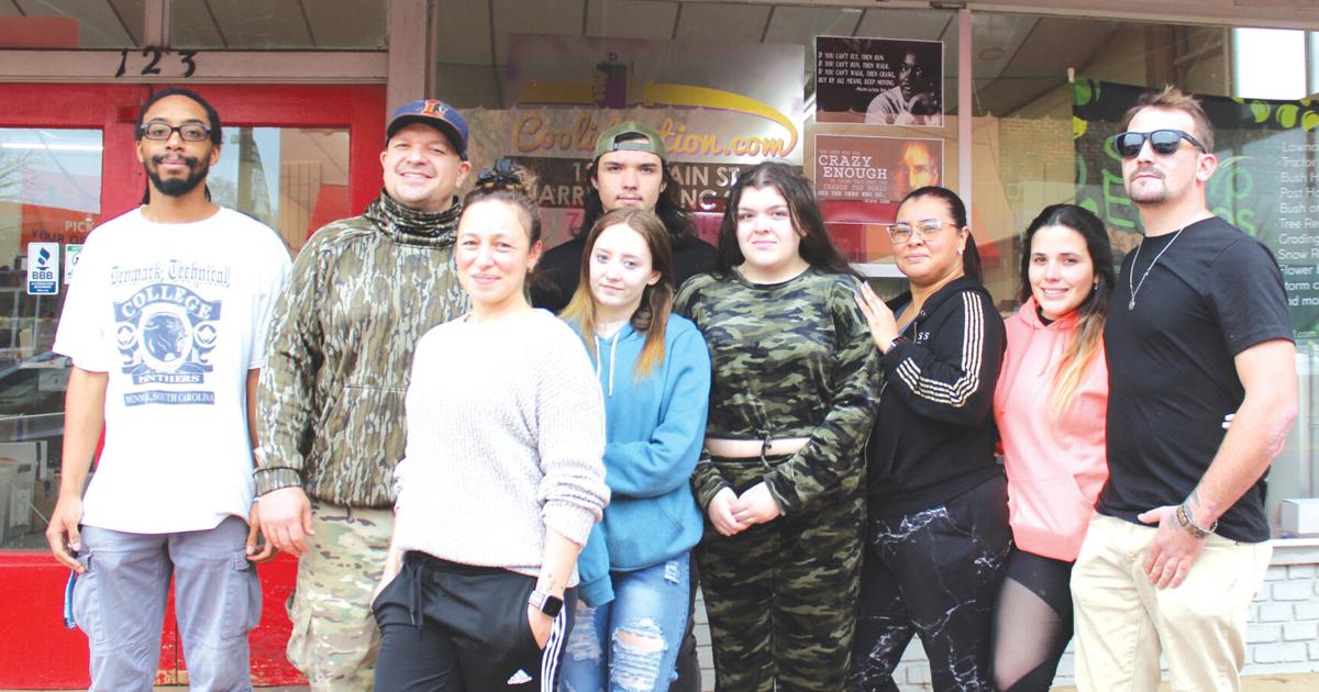 Partnership, friendship drive landscaping, printing businesses | News Partnership, friendship drive landscaping, printing businesses | News