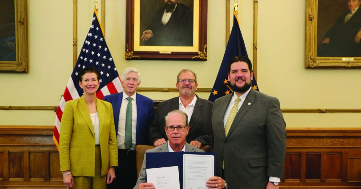 Governor signs bill to strengthen economic ties with Ireland, support trade