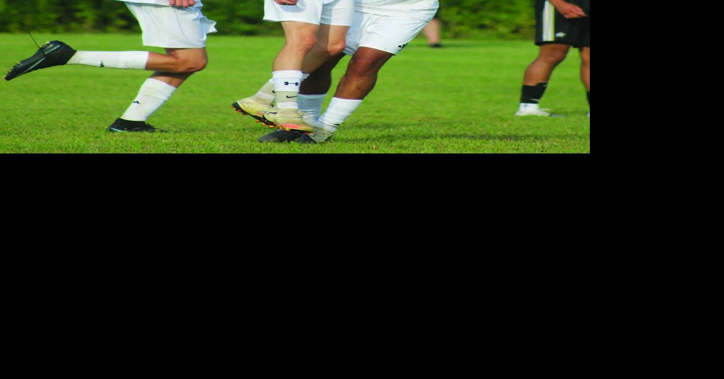 Toll Gate wins opener to begin DIII title defense