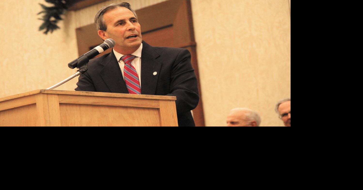 Picozzi begins city's first 4-year term