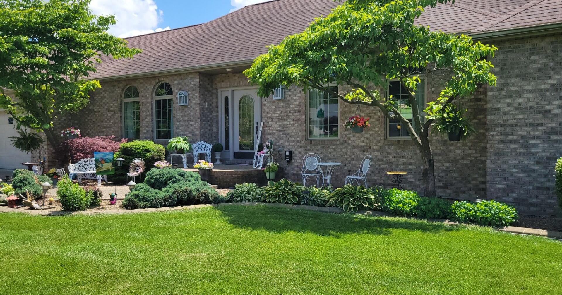Schwindt residence named yard of the month - Vimarsana News