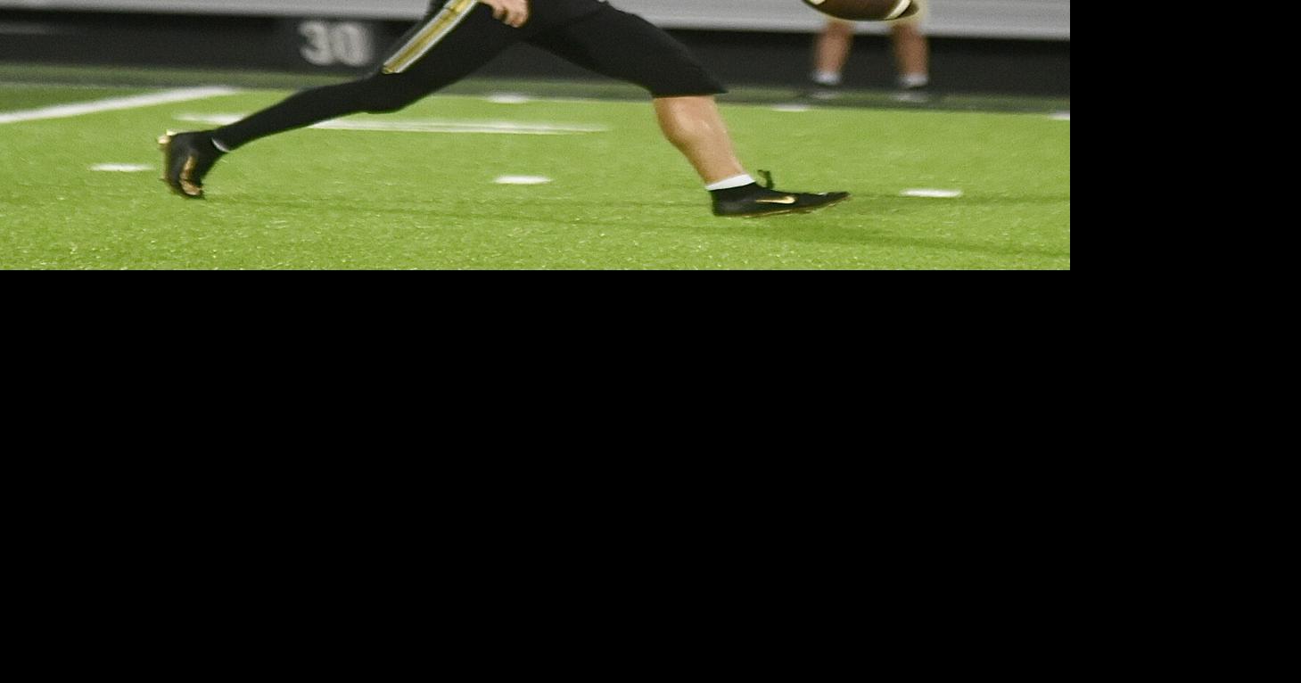 WHS, look for road wins Friday