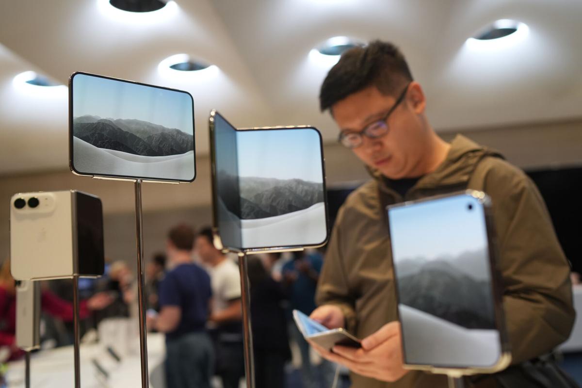 Apple iPhone Duo | National News | washtimesherald.com
