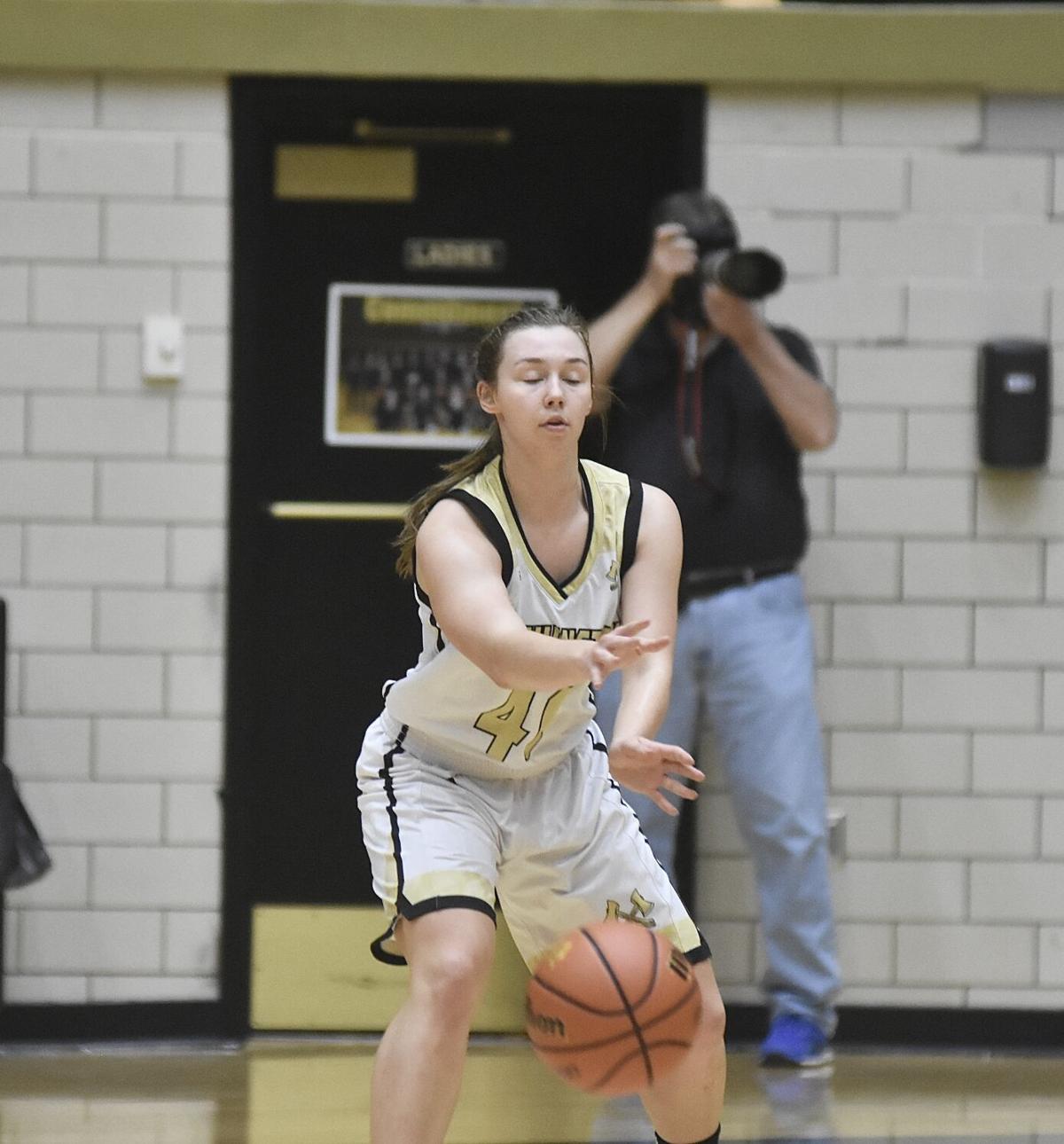 Lady Hatchets Get Senior Night Win Sports Washtimesherald Com