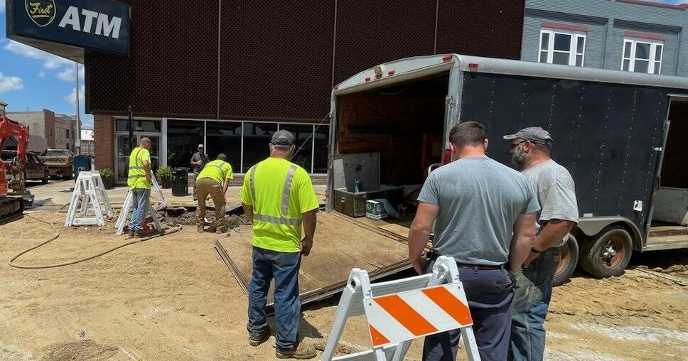 Water leak closes Main Street - Vimarsana News