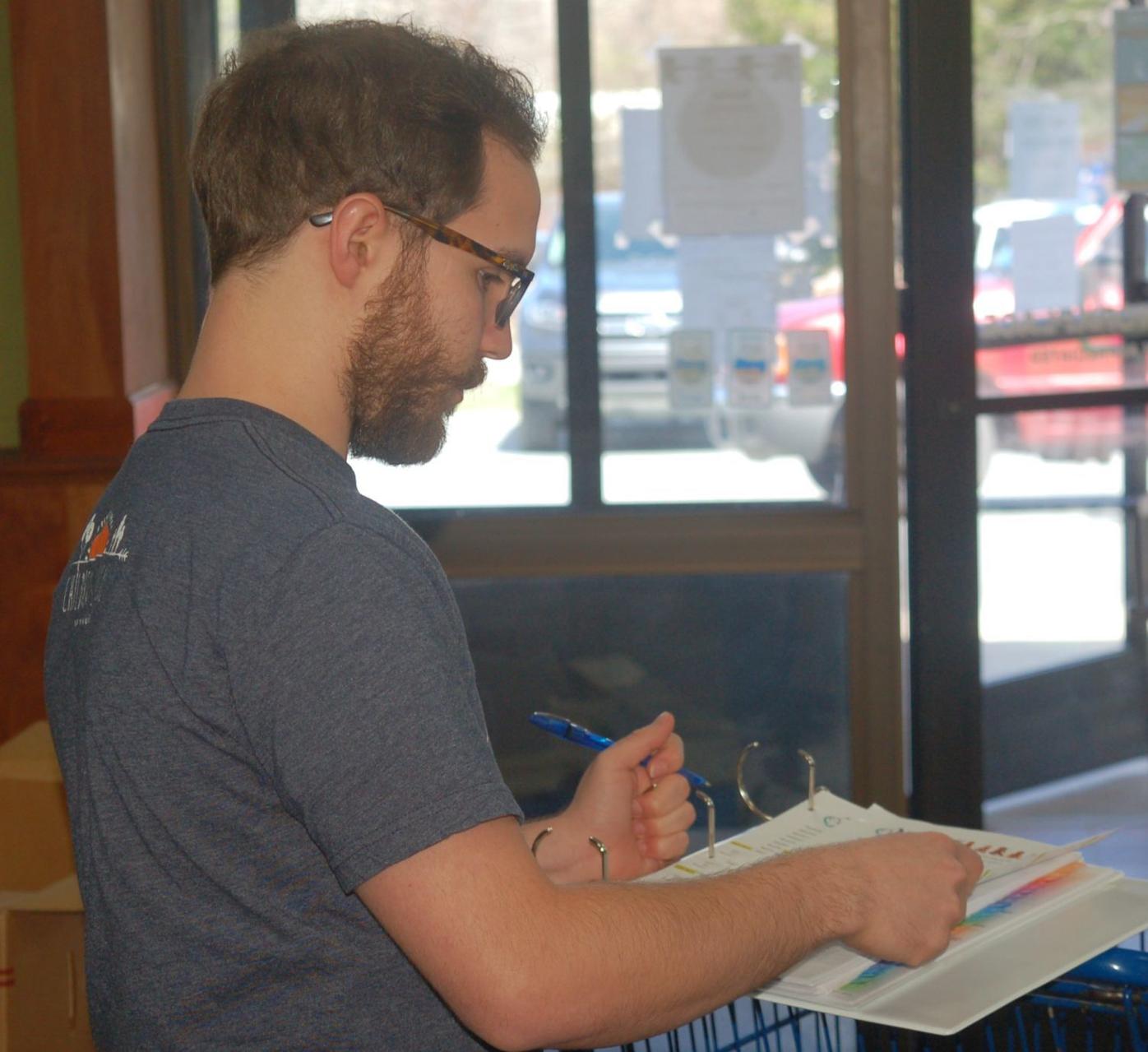 Food Pantries Adjust As Demand Increases New Text Phone Services Can Help Families Find Food Community Wataugademocrat Com