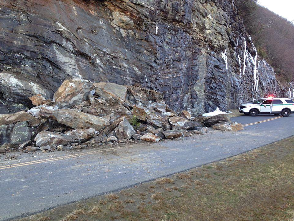 Blue Ridge Parkway near Mount Mitchell opens after rockslide News