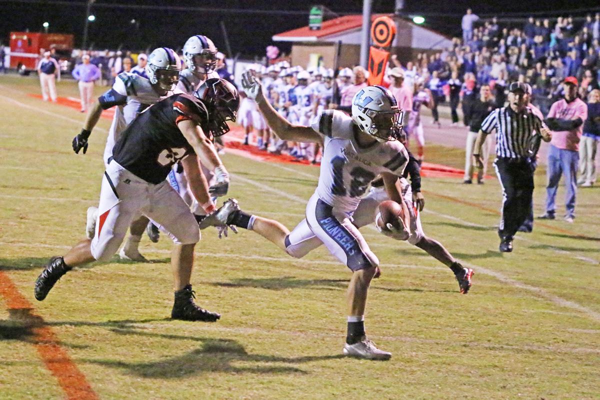 Hibriten Rallies Past Pioneers 28 27 Sports Wataugademocrat Com