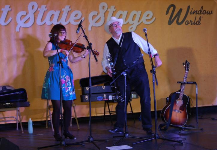 Carolina in the Fall Festival attracts 6,500 to Wilkesboro Blowing