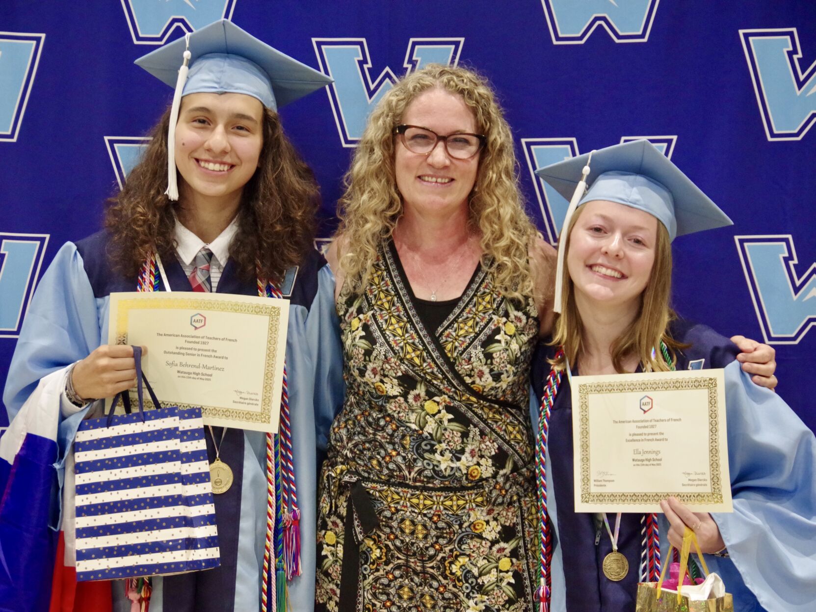 Two WHS seniors recognized with awards for excellence in French | Local ...