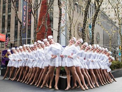 Carolina Snowbelles Bring Christmas To August In Banner Elk