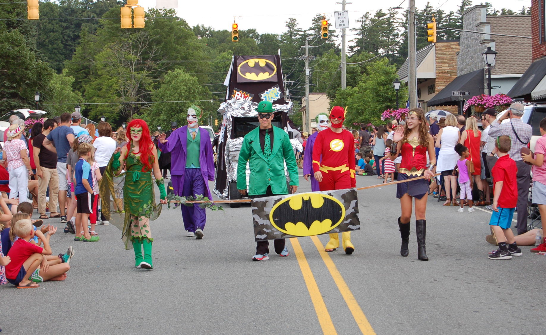 Blowing Rock parade draws 4,000-plus | Community | wataugademocrat.com