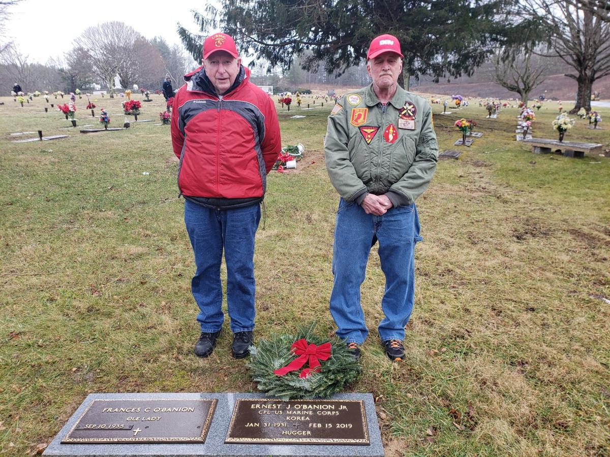 Ashelawn Honors Veterans With Christmas Wreaths Community Events