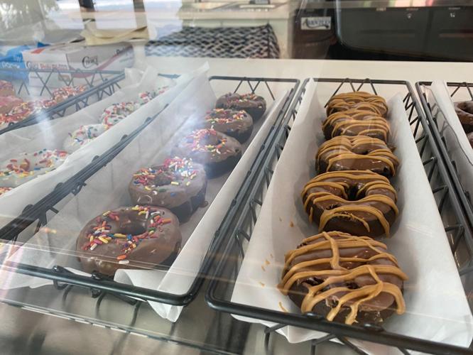 Cupcrazed Cakery opens on Blowing Rock Road Main Street