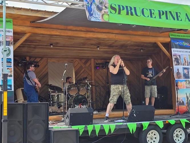 Sights from the Spruce Pine Alien Festival | Mountain Times ...