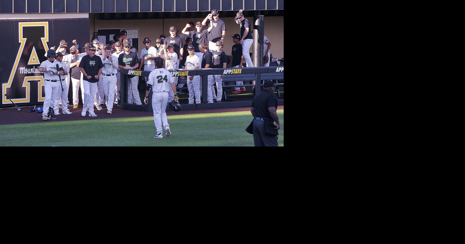 Read moreLongball propels Bigfoots past Forest City
